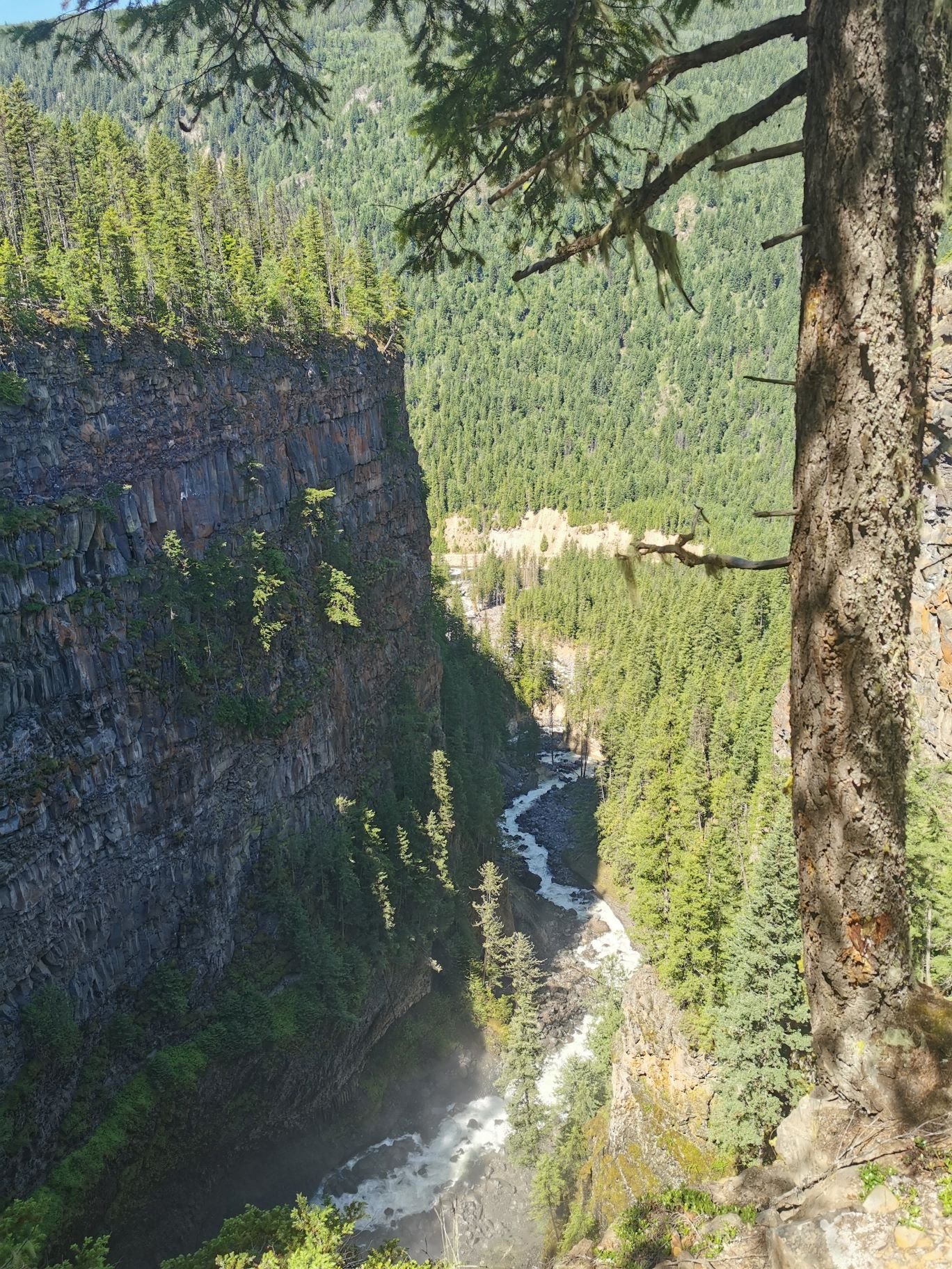 Spahats Creek Falls Canyon