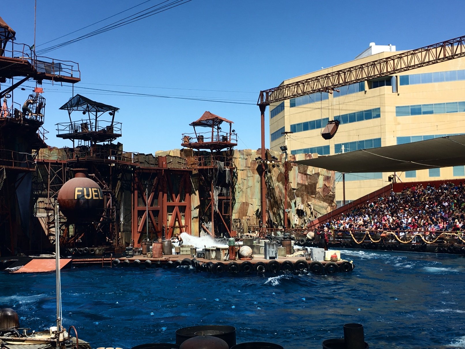 To top everything off at the end we watched the Waterworld show. Don't expect to leave it dry Watershow