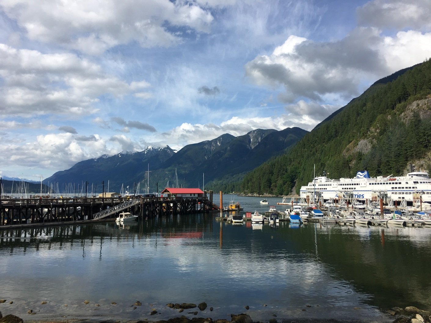 To get there we took the ferry from Horseshoe Bay with Mats and Caroline Horseshoe Bay