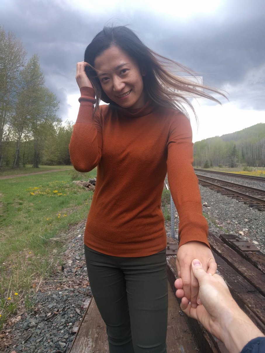 Along the way the train had to stop and we were allowed to go outside. That's where I got this nice shot JJ