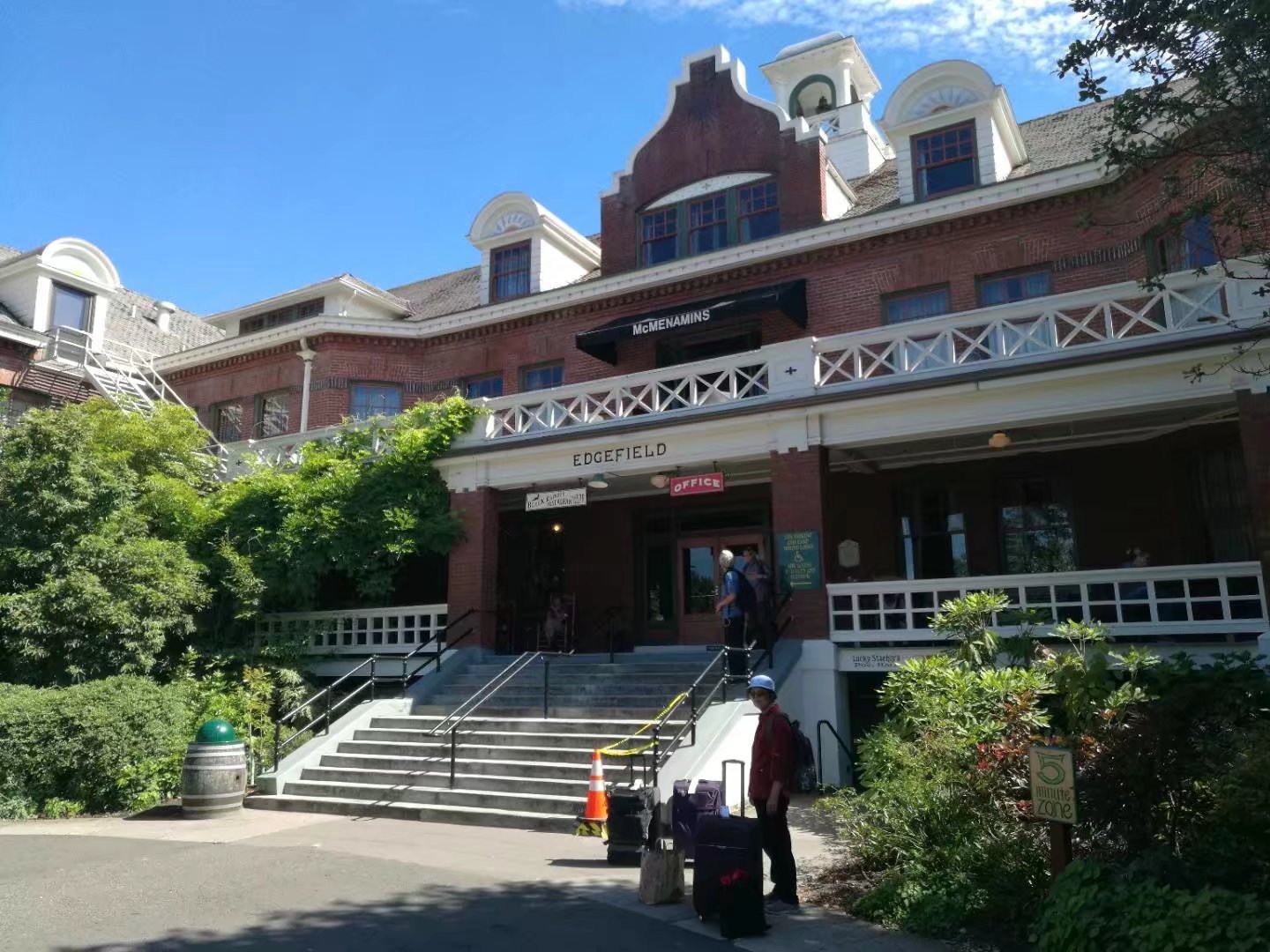 Edgefield front