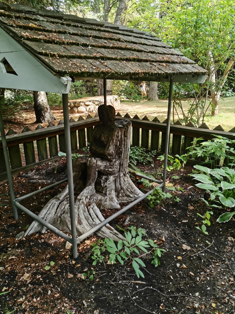 Zuckerberg Island statue