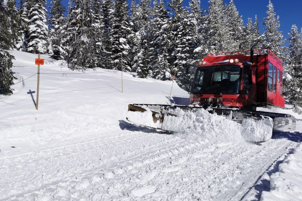 Cat Skiing to Mt Kirkup Snowcat