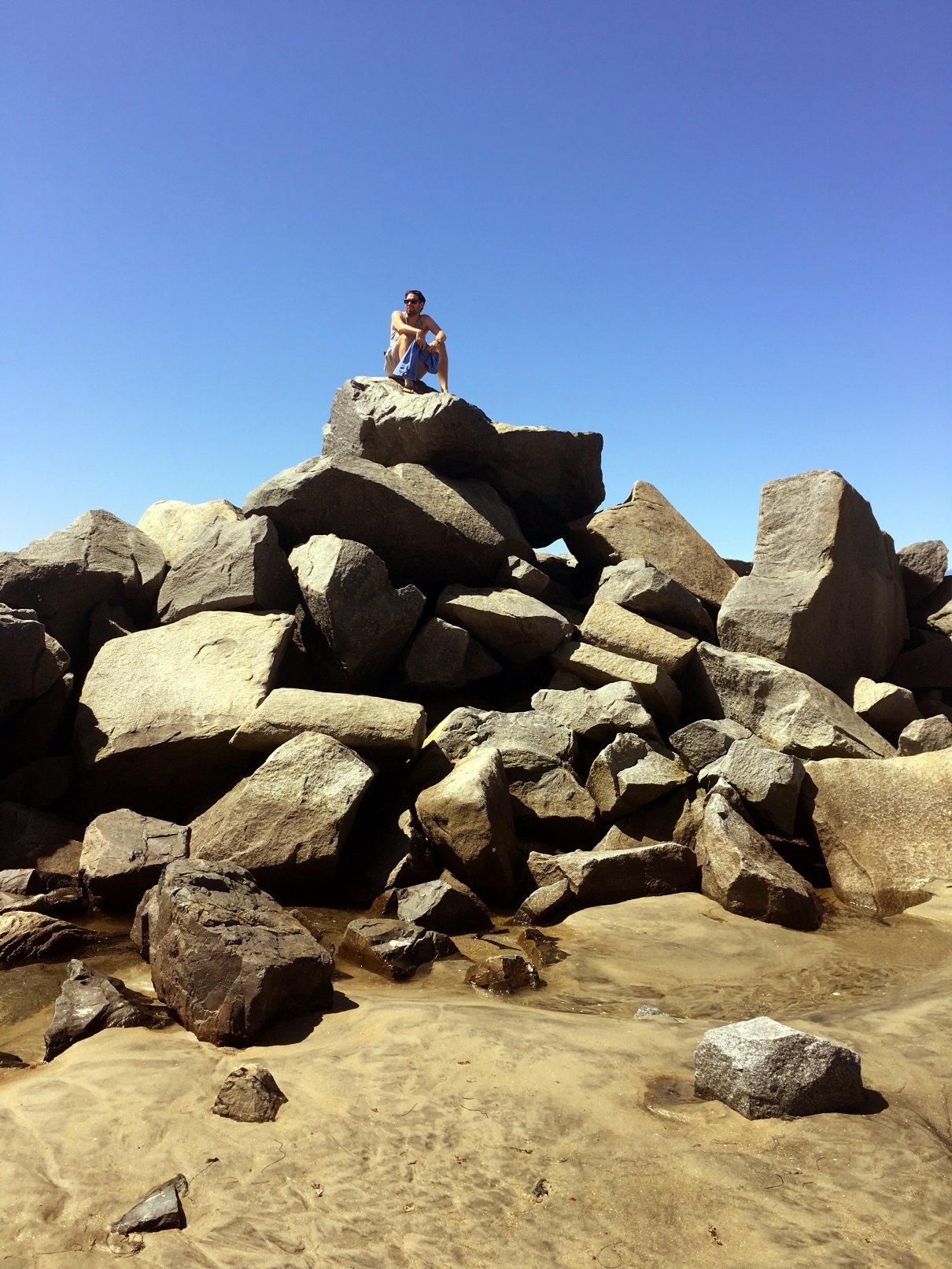 Alex on the rocks